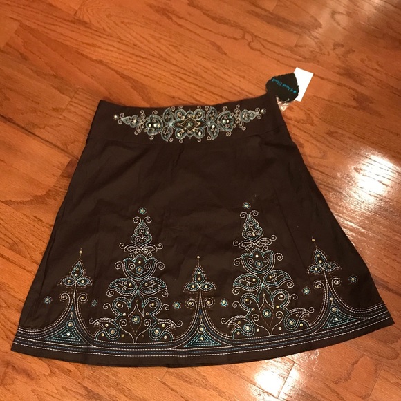 Heart Soul Dresses & Skirts - NWT skirt with sequins and stitching